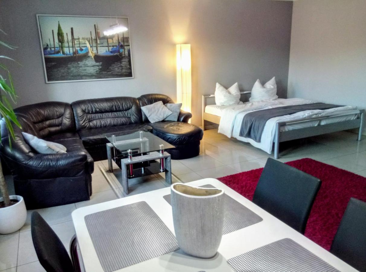 Apartamenty Krzywe Okna 지엘로나구라 외부 사진