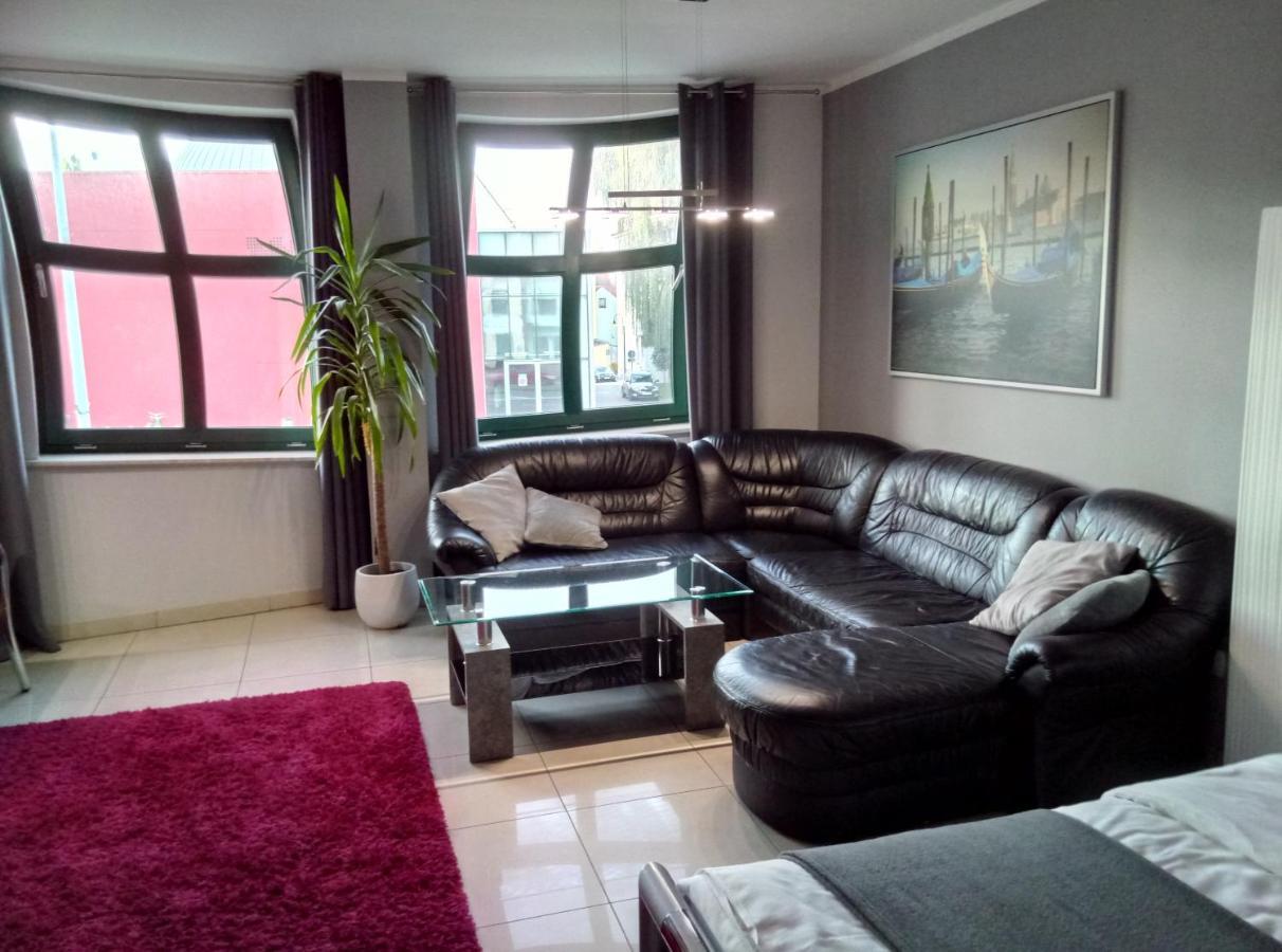 Apartamenty Krzywe Okna 지엘로나구라 외부 사진