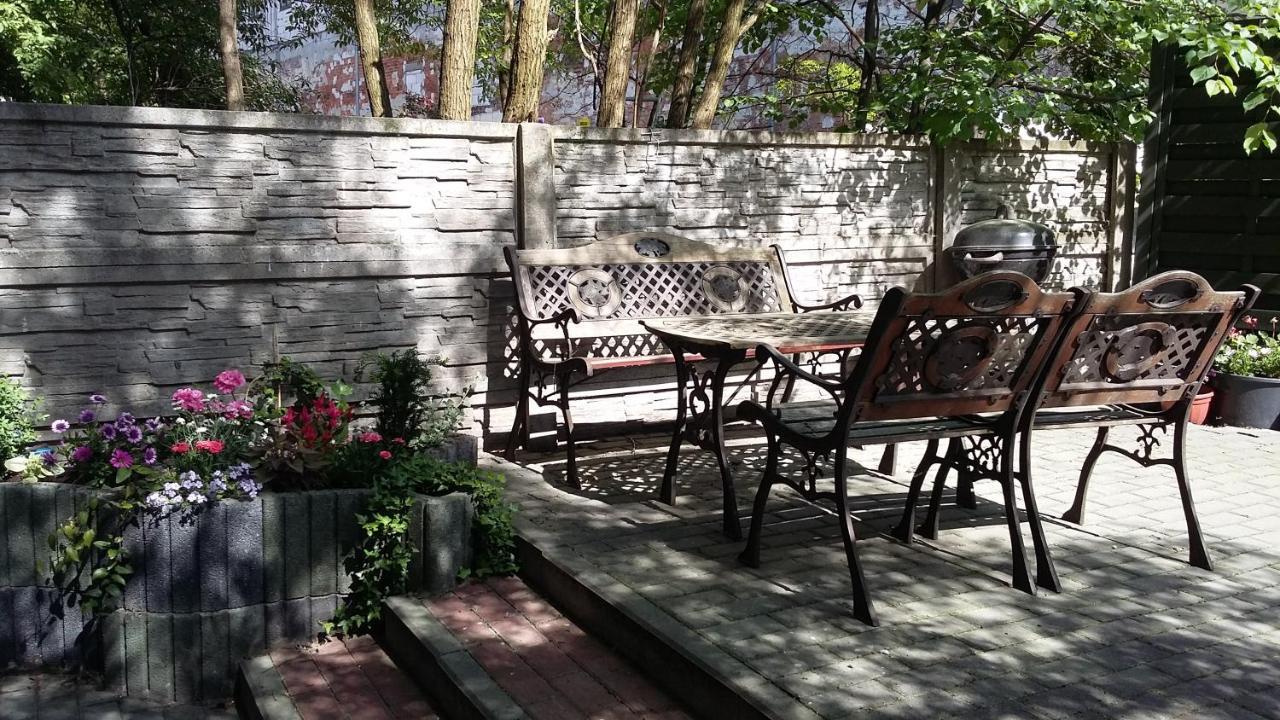 Apartamenty Krzywe Okna 지엘로나구라 외부 사진